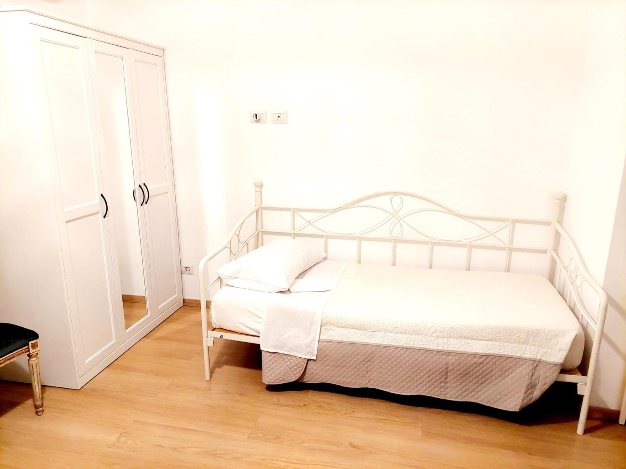 Vanity Apartment - 4 Bedrooms With 4 Bathrooms - Ac & Wifi Рим Экстерьер фото